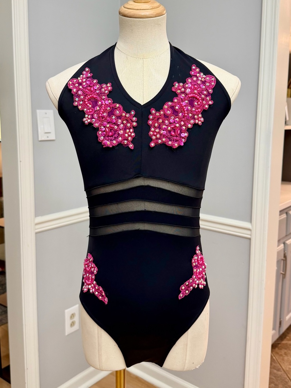 Black and pink leotard CL